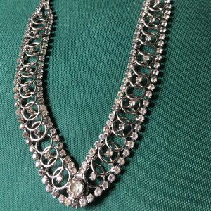 Beautiful Vintage 1950' Statement Crystal tone and Rhinestone tone Choker